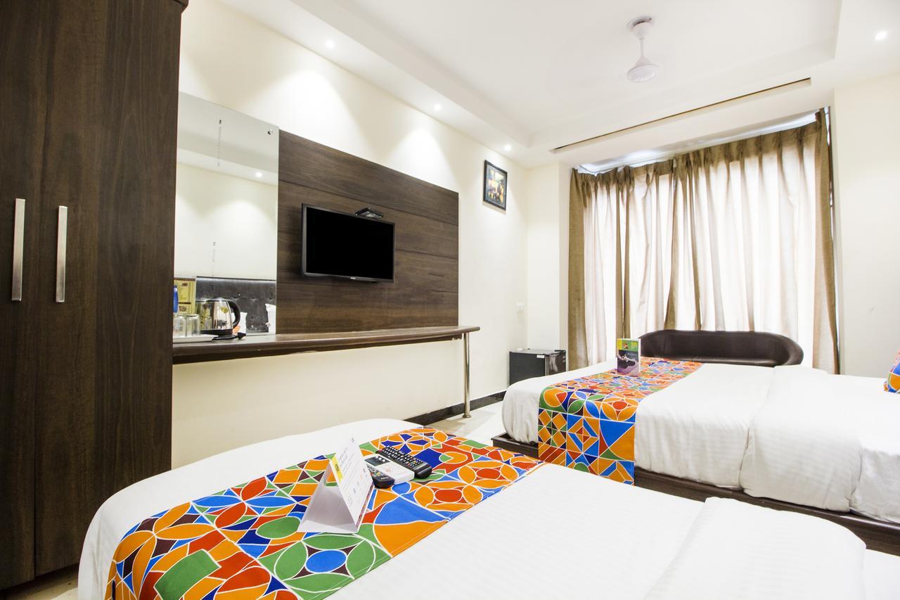 Fabexpress Le Continental Paharganj New Delhi Hotell Exteriör bild