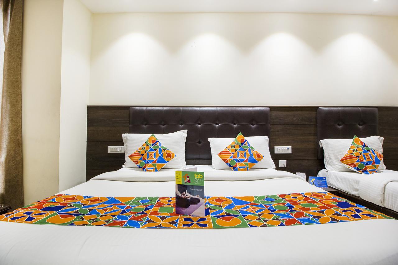 Fabexpress Le Continental Paharganj New Delhi Hotell Exteriör bild