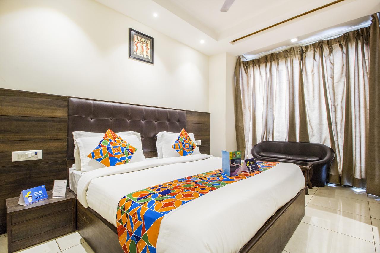 Fabexpress Le Continental Paharganj New Delhi Hotell Exteriör bild