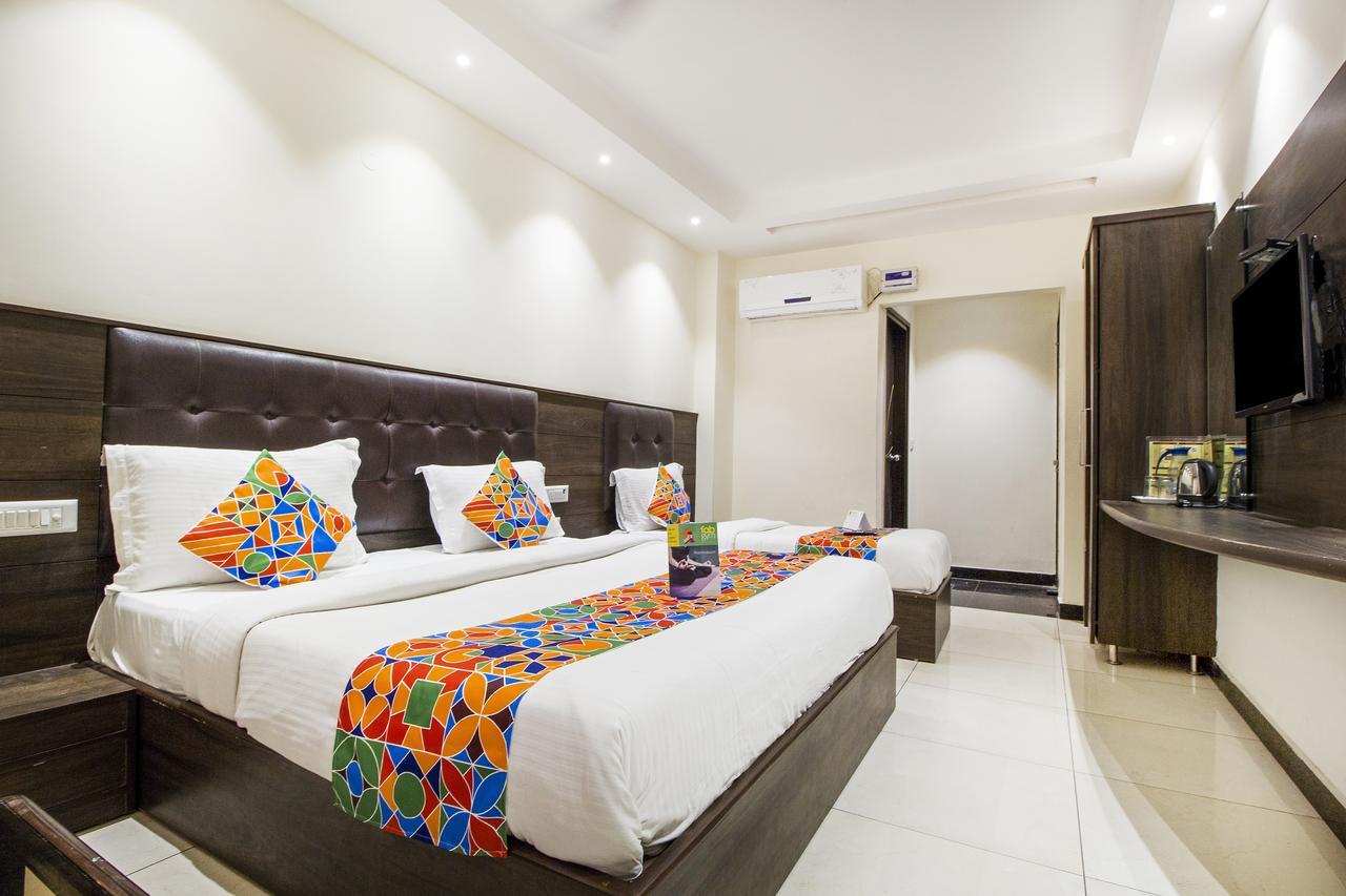 Fabexpress Le Continental Paharganj New Delhi Hotell Exteriör bild