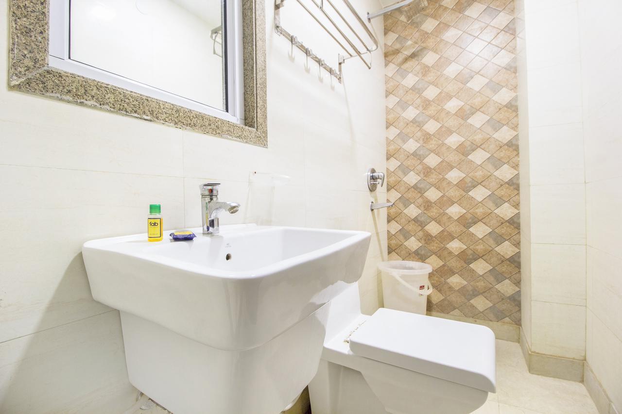 Fabexpress Le Continental Paharganj New Delhi Hotell Exteriör bild