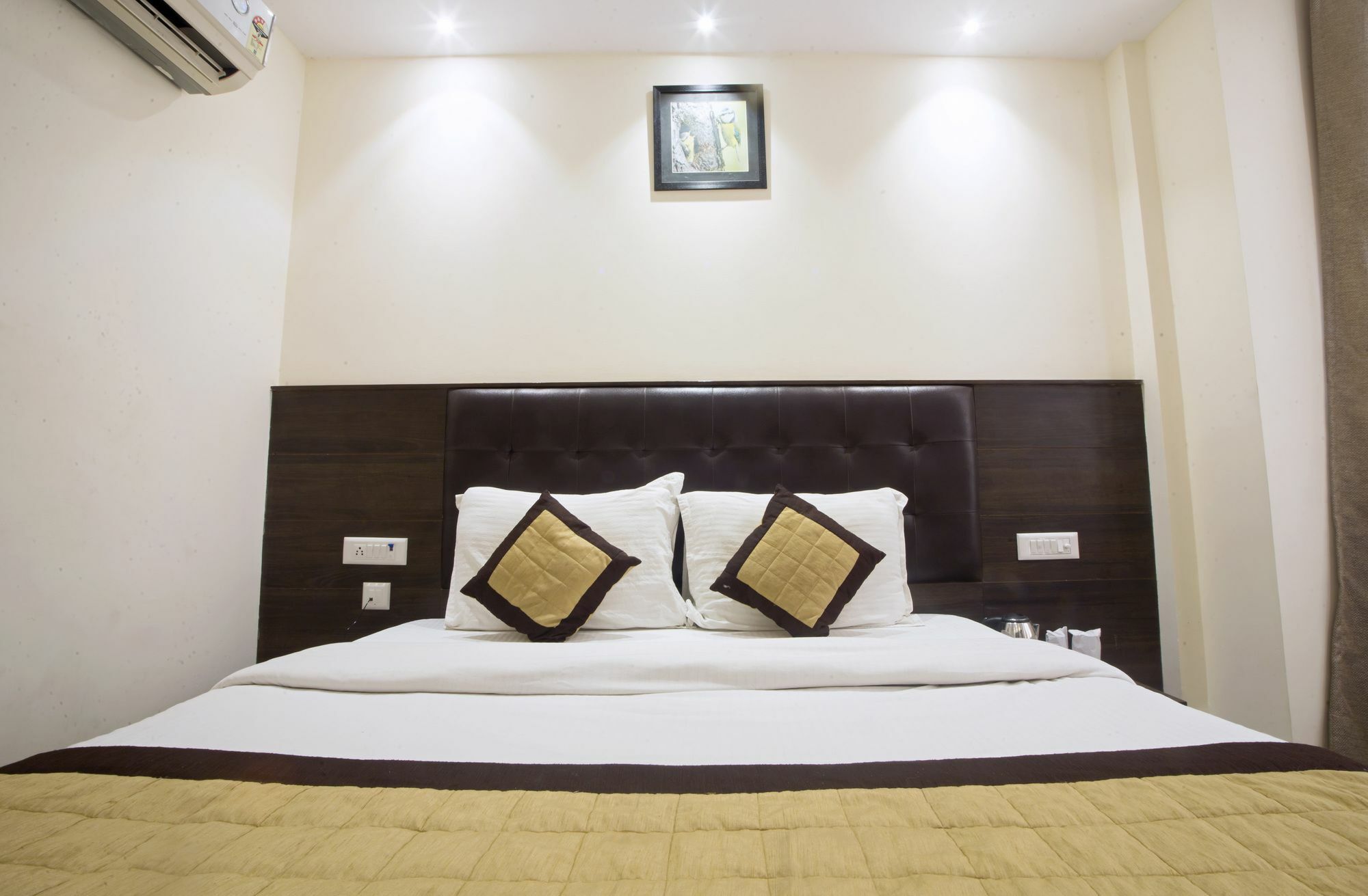 Fabexpress Le Continental Paharganj New Delhi Hotell Exteriör bild