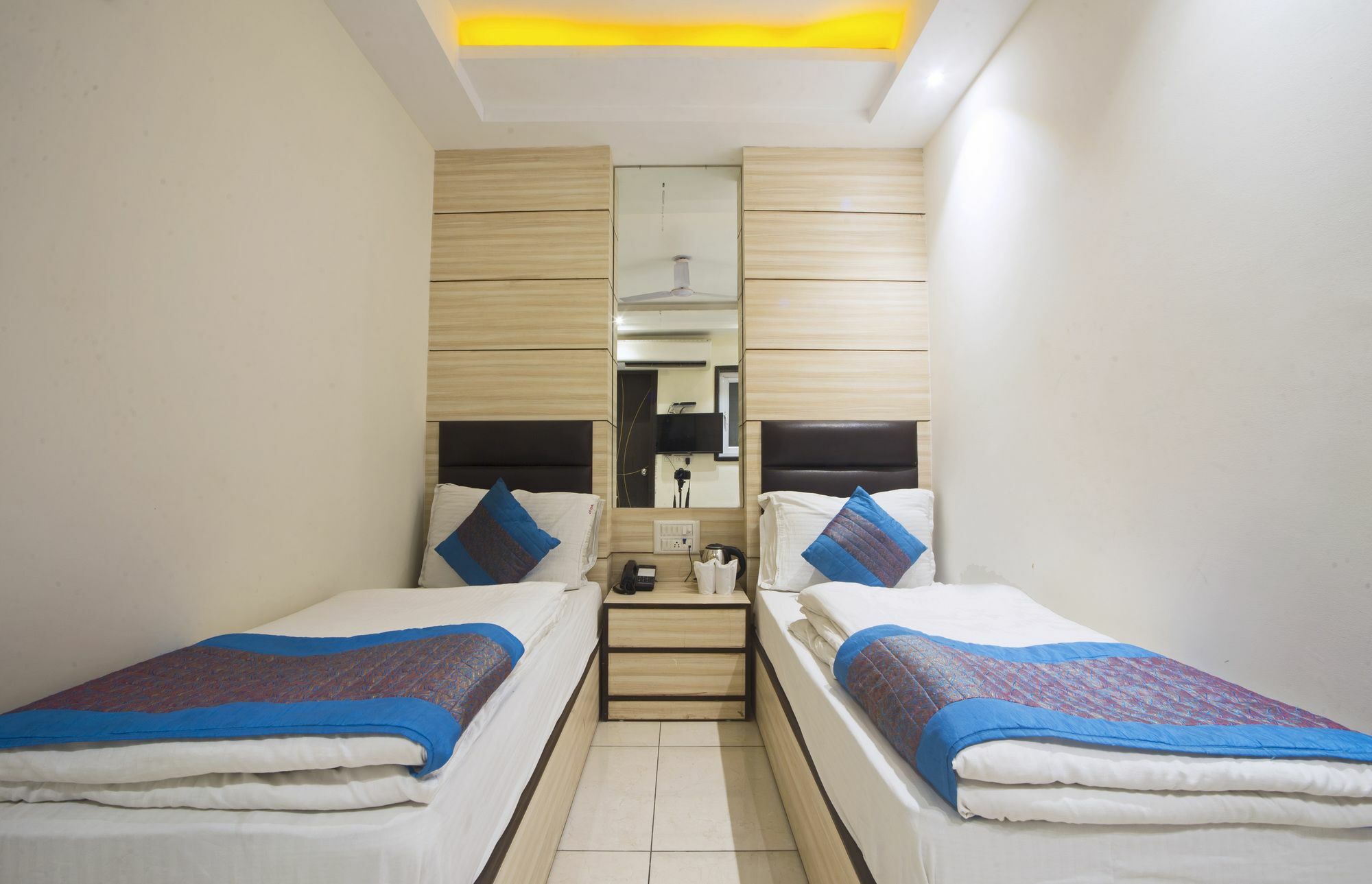 Fabexpress Le Continental Paharganj New Delhi Hotell Exteriör bild