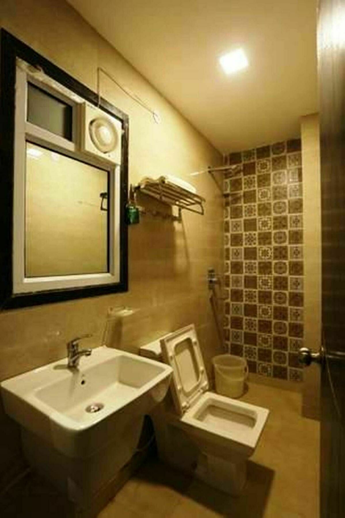 Fabexpress Le Continental Paharganj New Delhi Hotell Exteriör bild