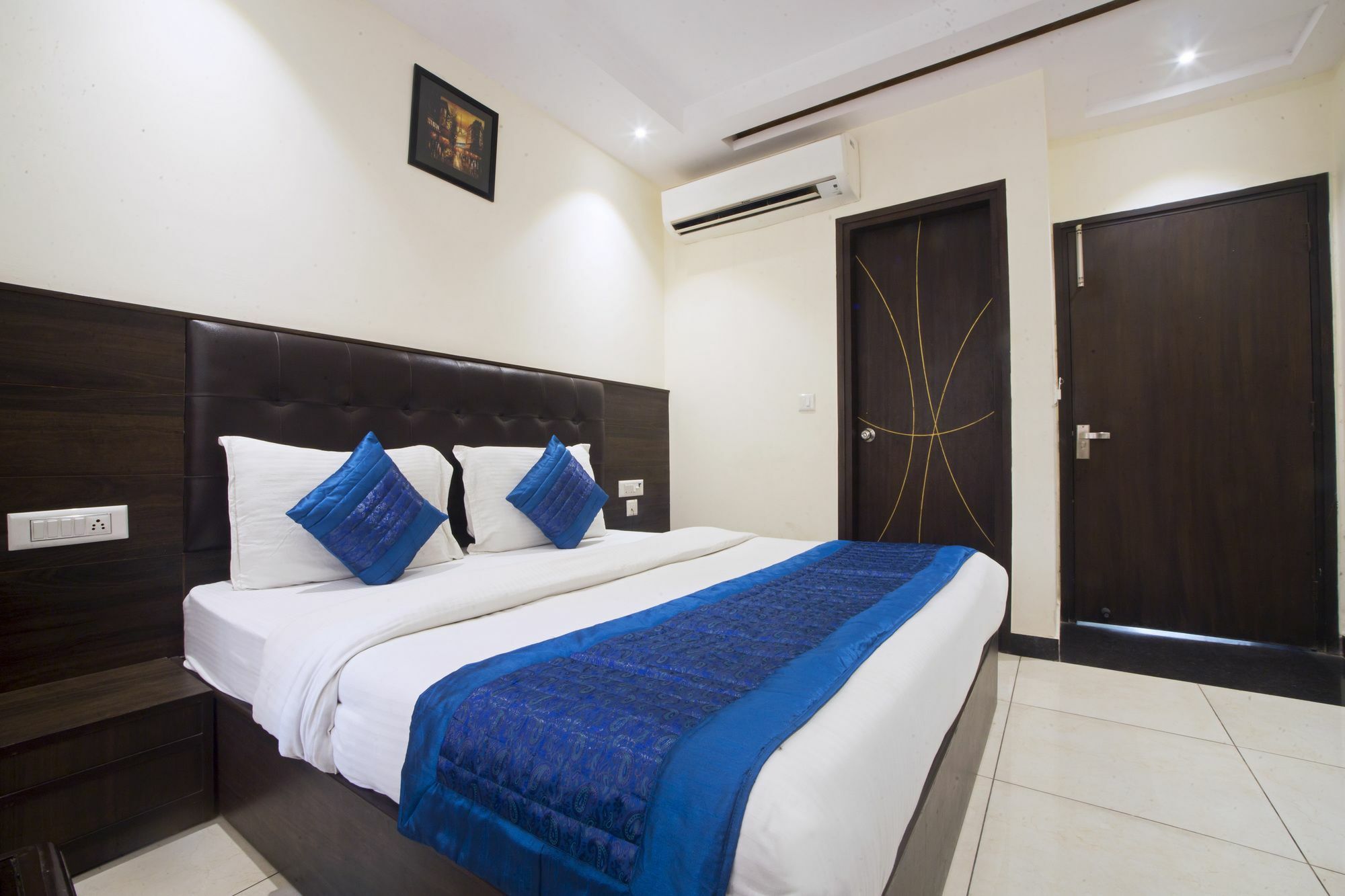 Fabexpress Le Continental Paharganj New Delhi Hotell Exteriör bild